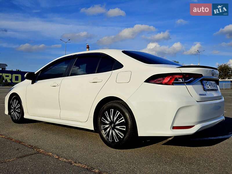 Седан Toyota Corolla 2019 в Днепре