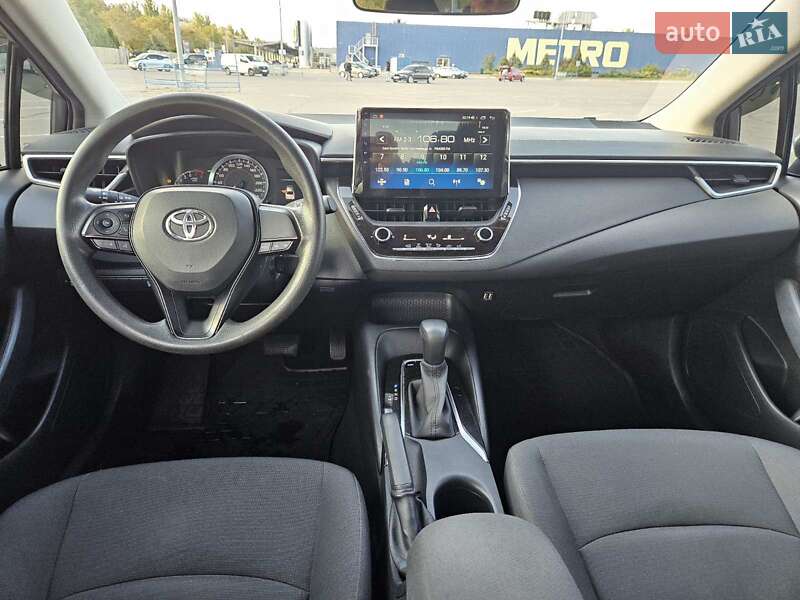 Седан Toyota Corolla 2019 в Днепре