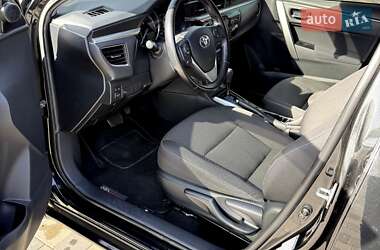 Седан Toyota Corolla 2016 в 