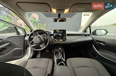 Седан Toyota Corolla 2019 в 