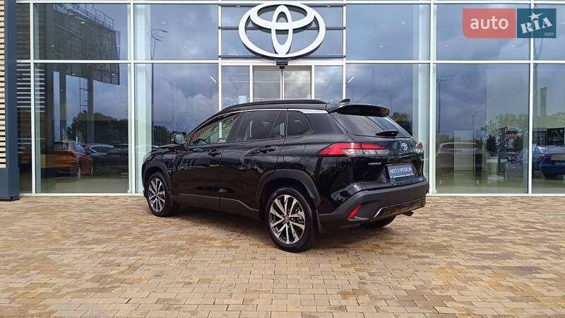 Внедорожник / Кроссовер Toyota Corolla 2023 в Киеве фото 2 Внедорожник / Кроссовер Toyota Corolla 2023 в Киеве