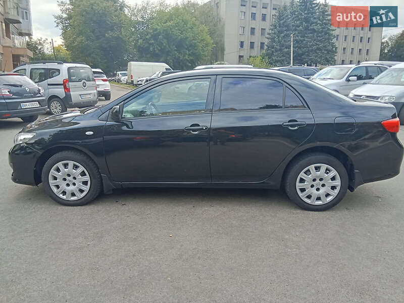 Седан Toyota Corolla 2008 в Житомире