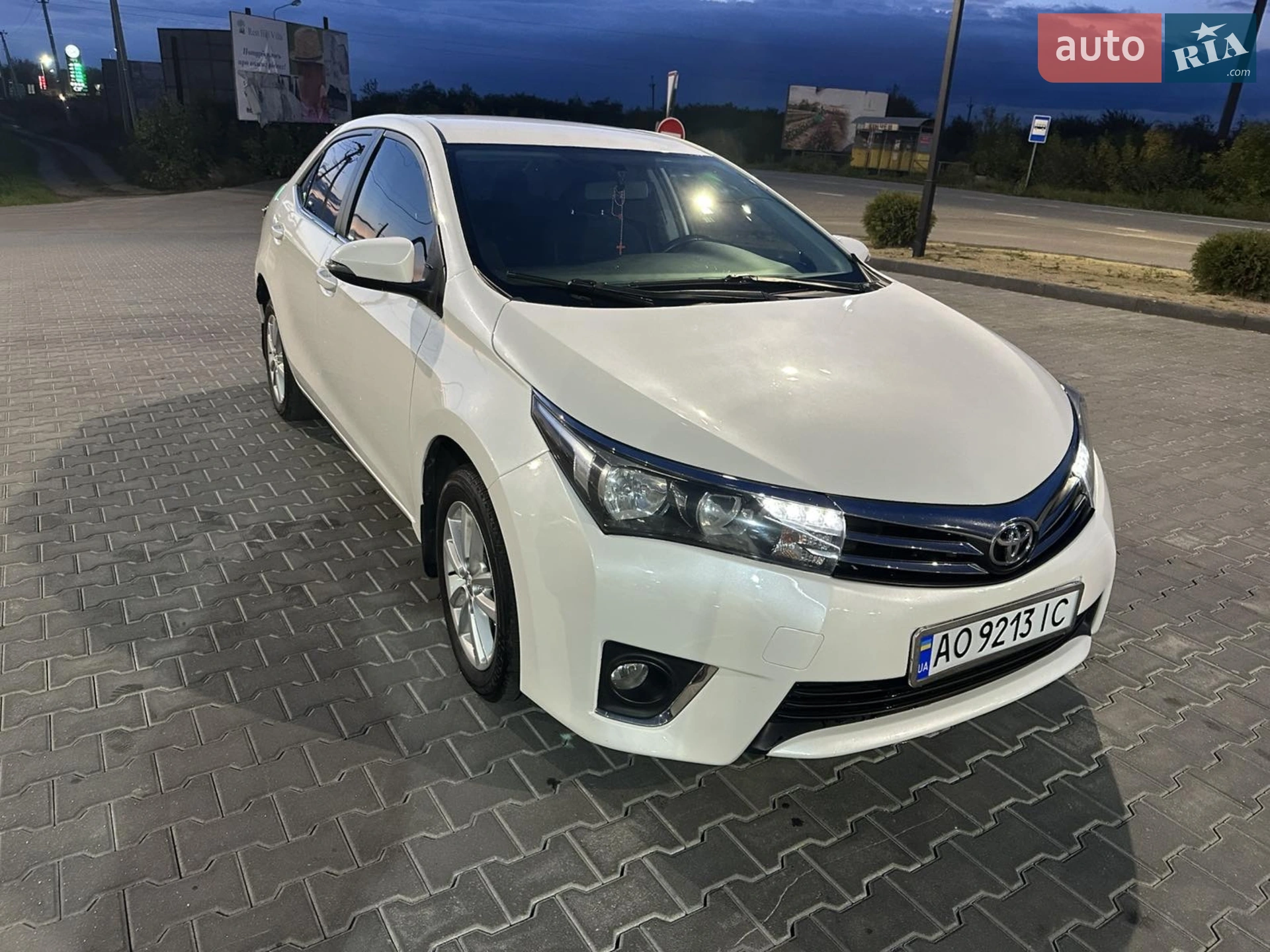 2015 Toyota Corolla - мініатюра 3