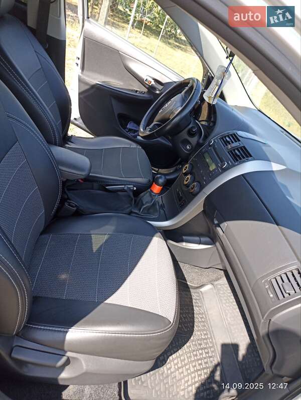 Седан Toyota Corolla 2008 в Черкассах фото 15 Седан Toyota Corolla 2008 в Черкассах