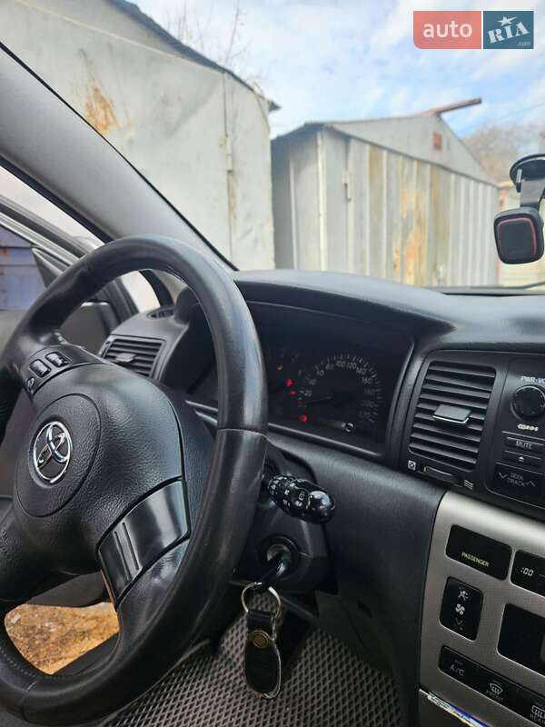 Хетчбек Toyota Corolla 2005 в Одесі