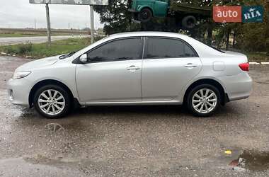 Седан Toyota Corolla 2012 в Ставищі