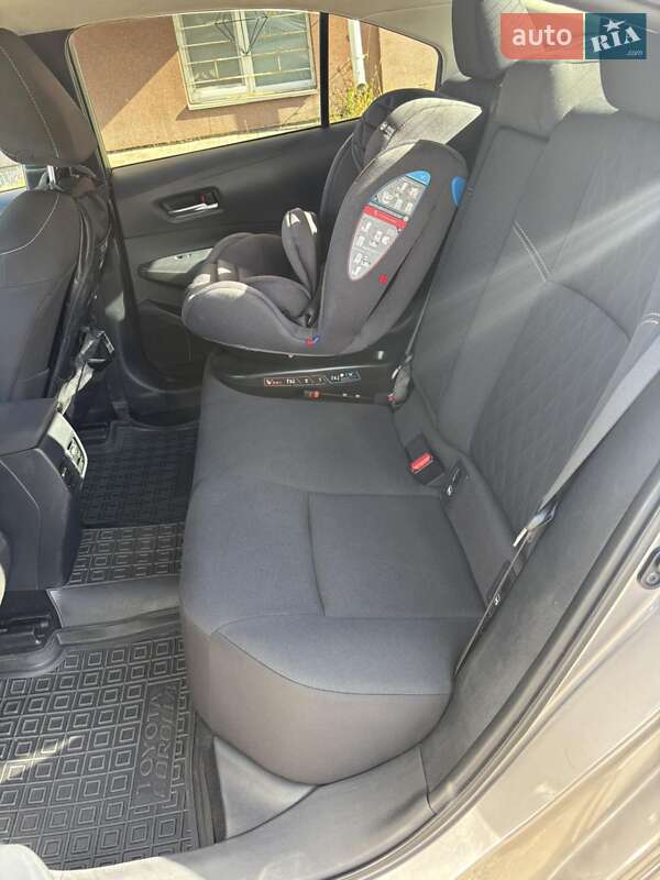 Седан Toyota Corolla 2019 в Киеве