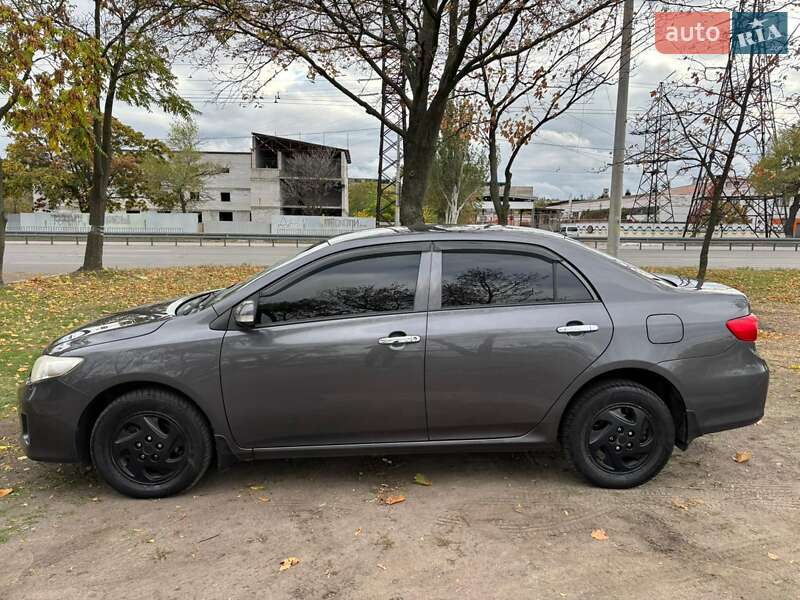 Седан Toyota Corolla 2010 в Днепре фото 2 Седан Toyota Corolla 2010 в Днепре