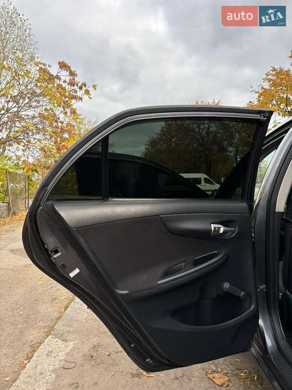 Седан Toyota Corolla 2010 в Днепре фото 7 Седан Toyota Corolla 2010 в Днепре