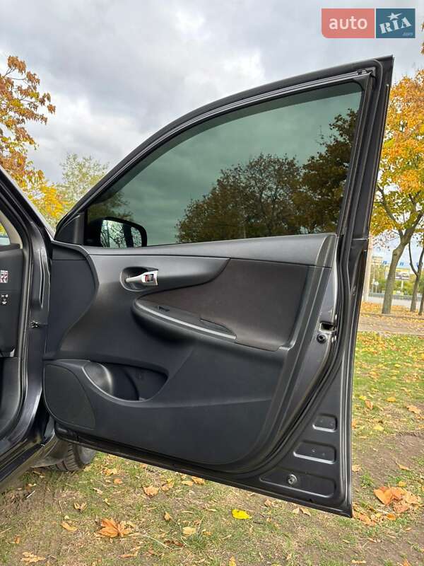 Седан Toyota Corolla 2010 в Днепре фото 13 Седан Toyota Corolla 2010 в Днепре