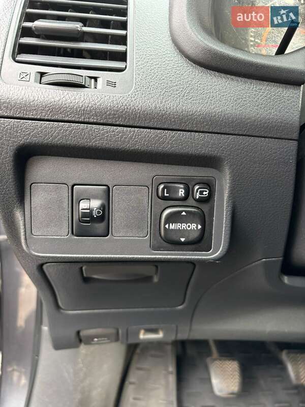 Седан Toyota Corolla 2010 в Днепре фото 27 Седан Toyota Corolla 2010 в Днепре