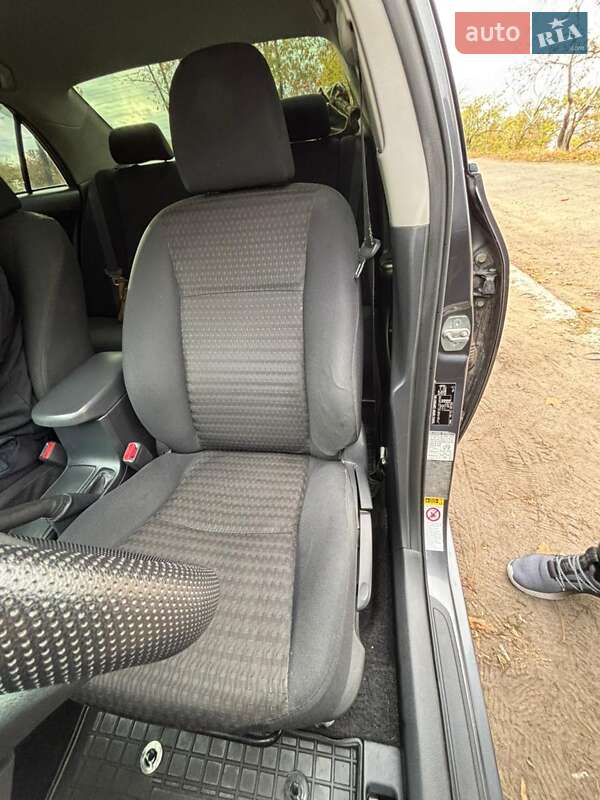 Седан Toyota Corolla 2010 в Днепре фото 39 Седан Toyota Corolla 2010 в Днепре