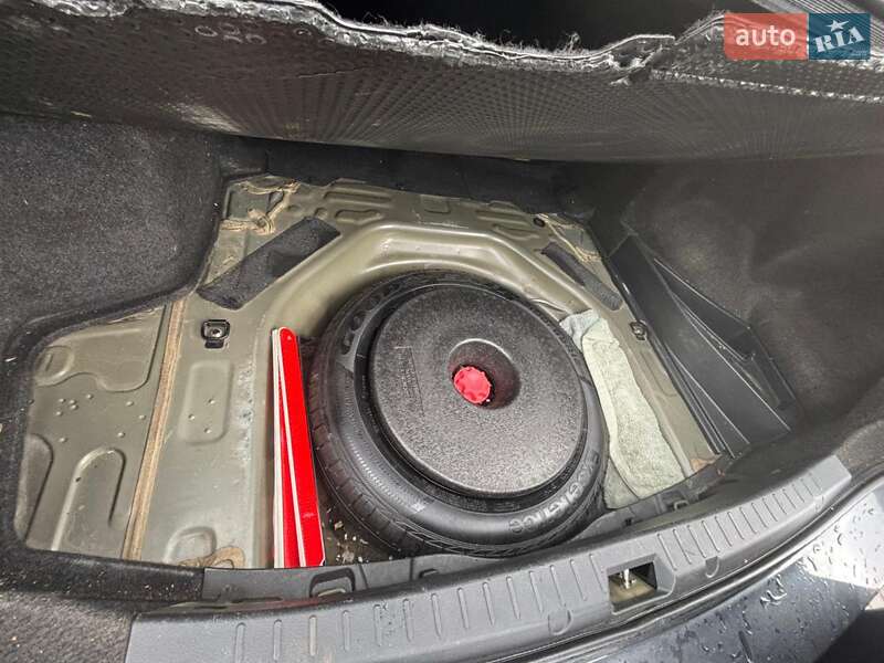 Седан Toyota Corolla 2010 в Днепре фото 42 Седан Toyota Corolla 2010 в Днепре