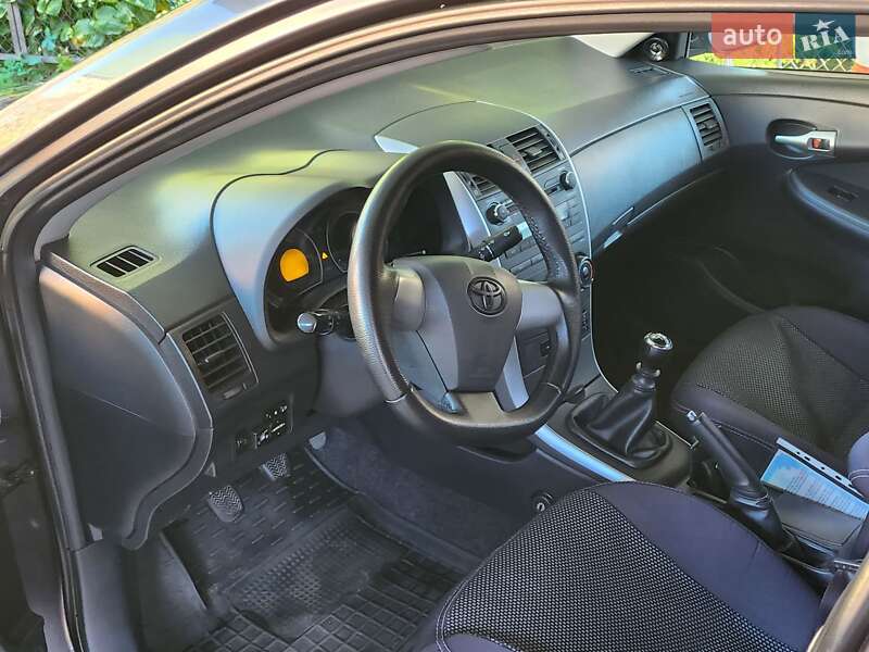 Седан Toyota Corolla 2012 в Переяславе фото 14 Седан Toyota Corolla 2012 в Переяславе