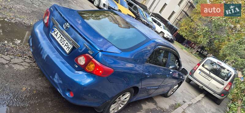 Седан Toyota Corolla 2007 в Киеве