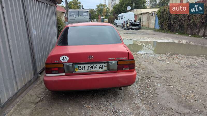 Седан Toyota Corolla 1992 в Одессе