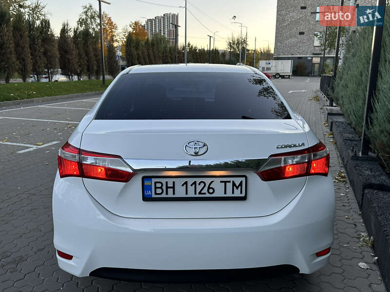 Седан Toyota Corolla 2018 в Киеве фото 11 Седан Toyota Corolla 2018 в Киеве