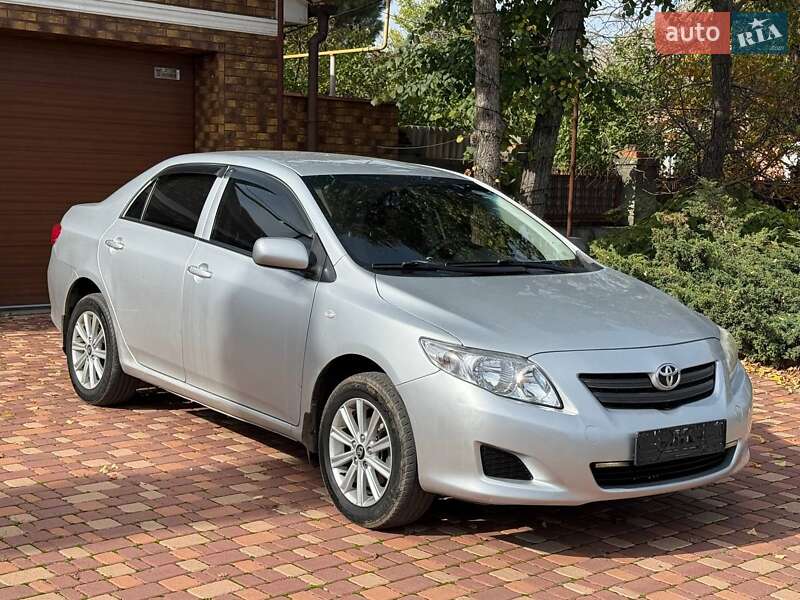 Седан Toyota Corolla 2009 в Одессе