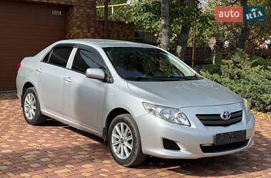 Седан Toyota Corolla 2009 в 