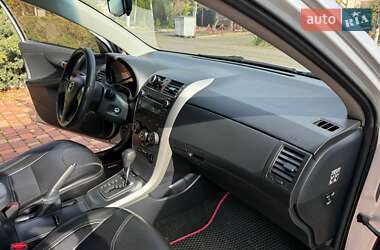 Седан Toyota Corolla 2009 в 