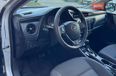 Седан Toyota Corolla 2016 в 