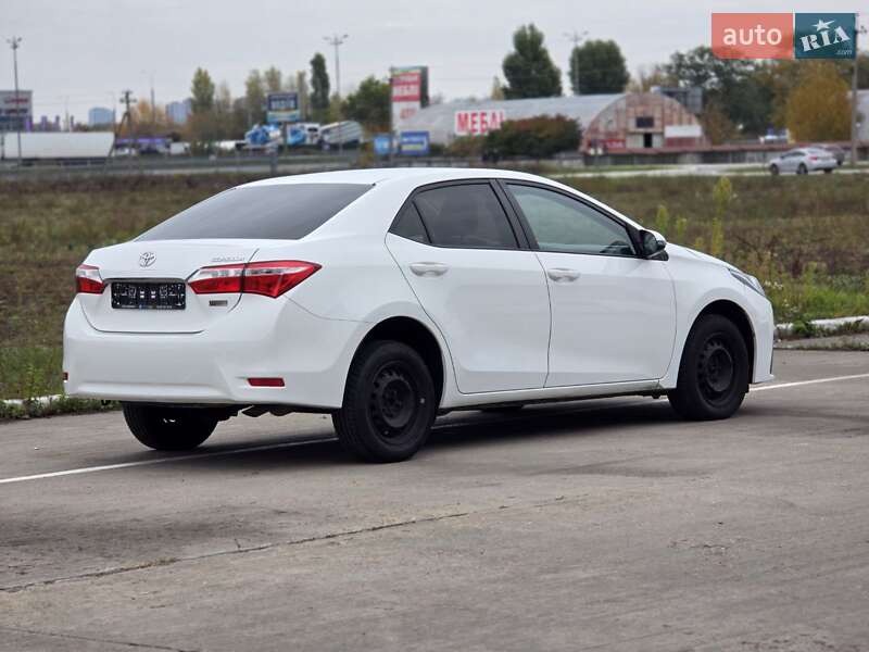 Седан Toyota Corolla 2016 в Києві фото 8 Седан Toyota Corolla 2016 в Києві