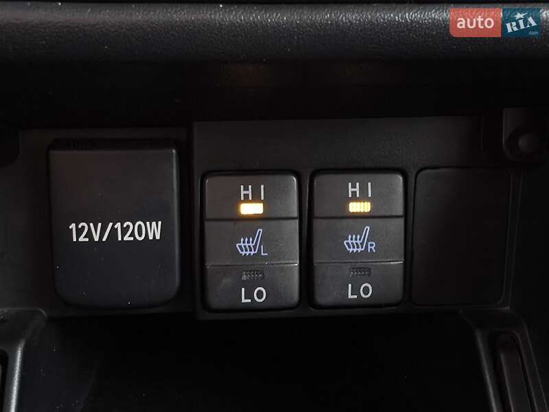 Седан Toyota Corolla 2016 в Києві фото 17 Седан Toyota Corolla 2016 в Києві