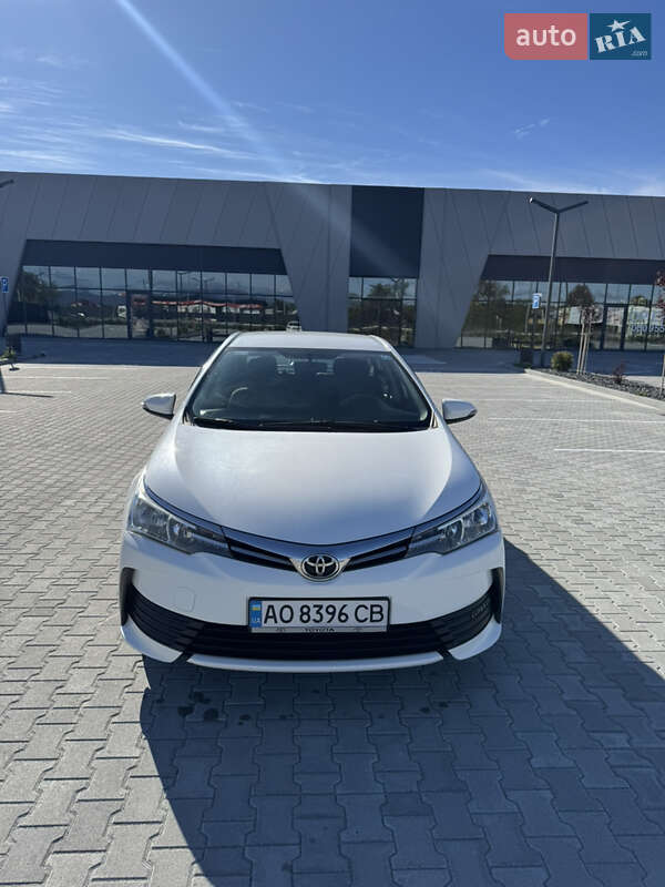 Toyota Corolla 2016