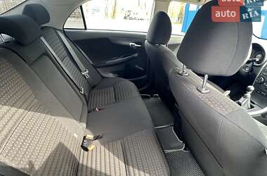 Седан Toyota Corolla 2010 в 