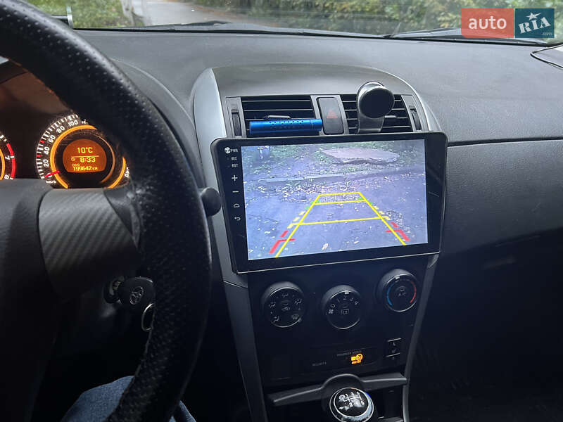 Седан Toyota Corolla 2012 в Києві