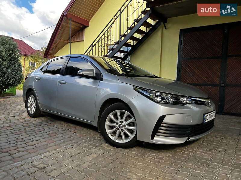 Седан Toyota Corolla 2018 в Бориславе