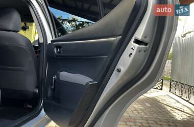 Седан Toyota Corolla 2018 в 