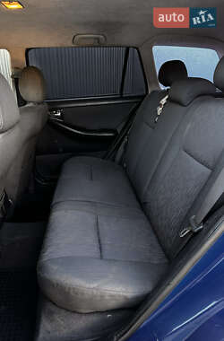 Универсал Toyota Corolla 2002 в 