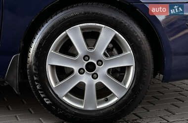 Универсал Toyota Corolla 2002 в 