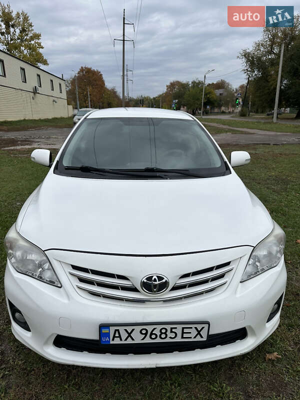 Седан Toyota Corolla 2012 в Харькове