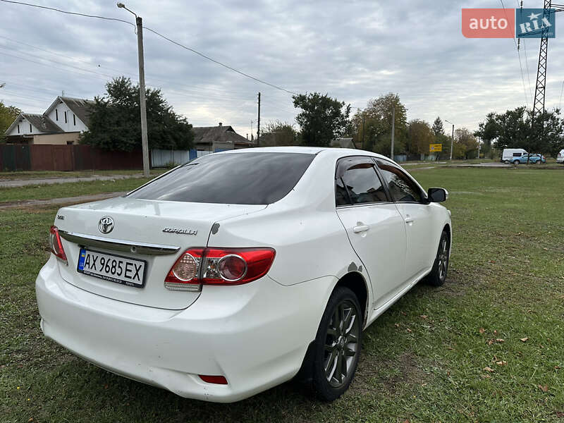Седан Toyota Corolla 2012 в Харькове