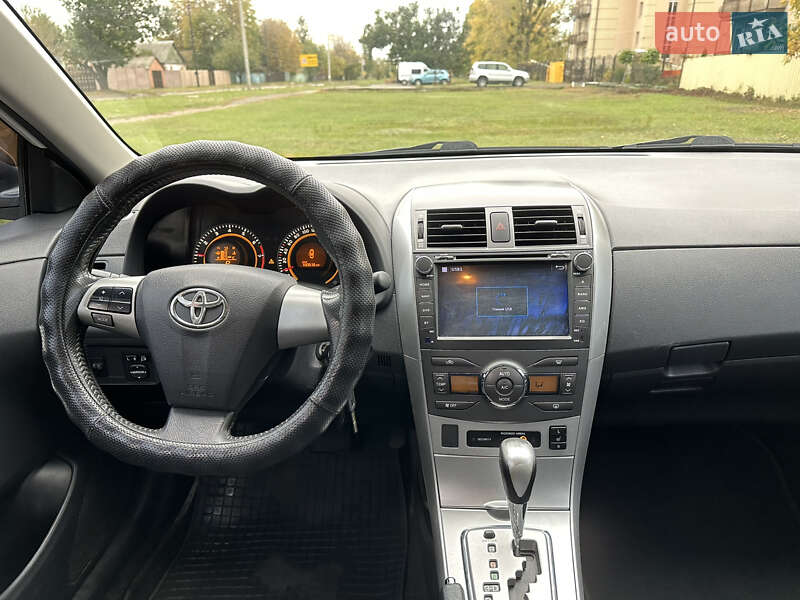 Седан Toyota Corolla 2012 в Харькове