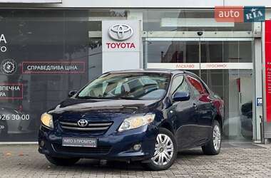 Седан Toyota Corolla 2008 в Ужгороді