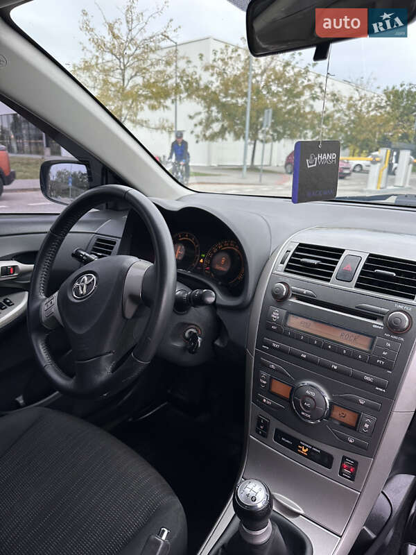Седан Toyota Corolla 2008 в Львове фото 8 Седан Toyota Corolla 2008 в Львове