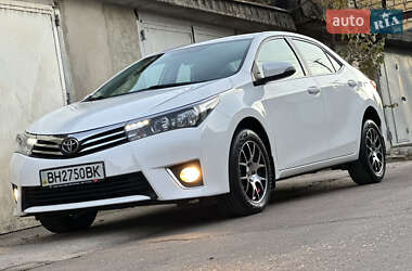 Toyota Corolla 2015