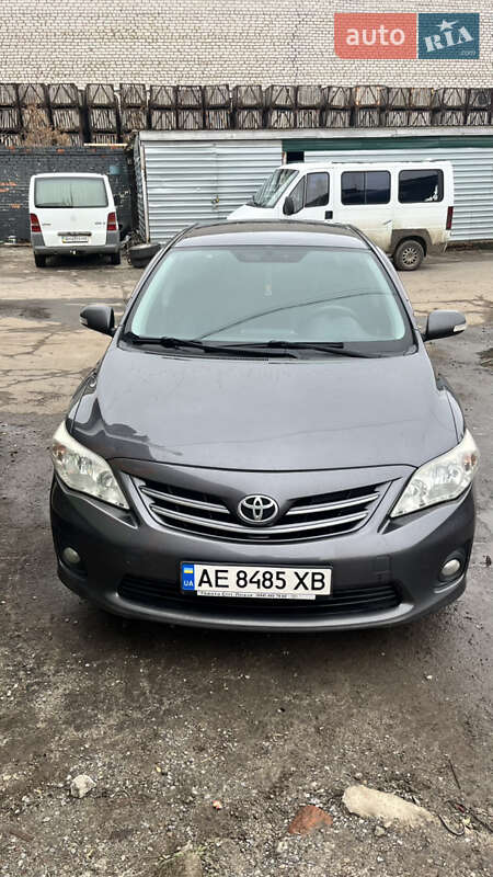 Седан Toyota Corolla 2012 в Краматорске