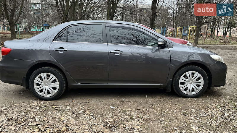 Седан Toyota Corolla 2012 в Краматорске