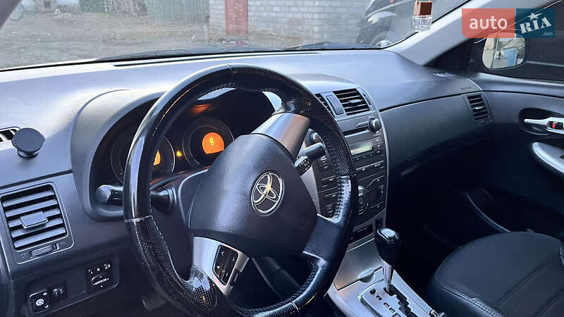 Седан Toyota Corolla 2012 в Краматорске