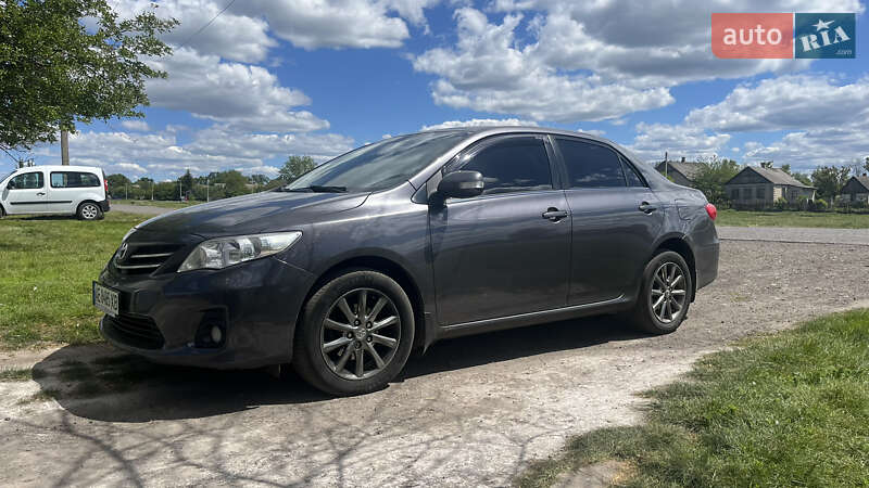 Седан Toyota Corolla 2012 в Краматорске