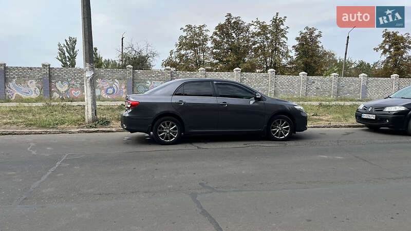 Седан Toyota Corolla 2012 в Краматорске