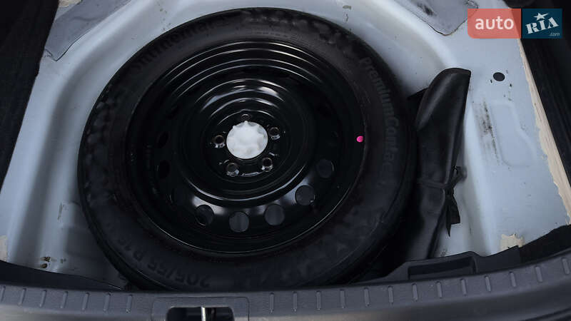 Седан Toyota Corolla 2015 в Одесі