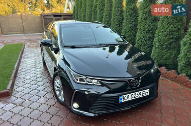 Седан Toyota Corolla 2019 в  фото 3 Седан Toyota Corolla 2019 в