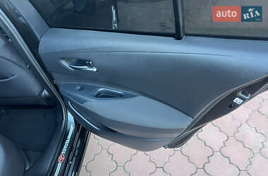 Седан Toyota Corolla 2019 в  фото 45 Седан Toyota Corolla 2019 в