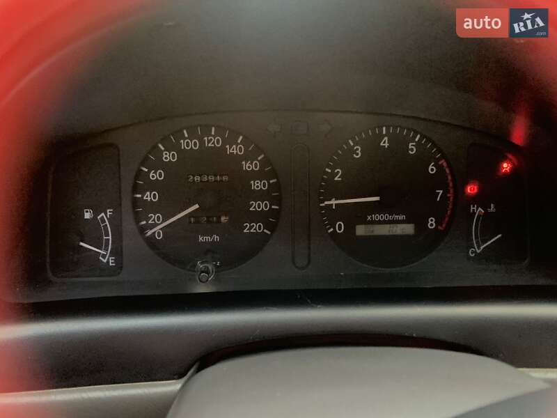 Седан Toyota Corolla 1998 в Белгороде-Днестровском