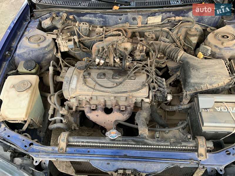Седан Toyota Corolla 1998 в Белгороде-Днестровском